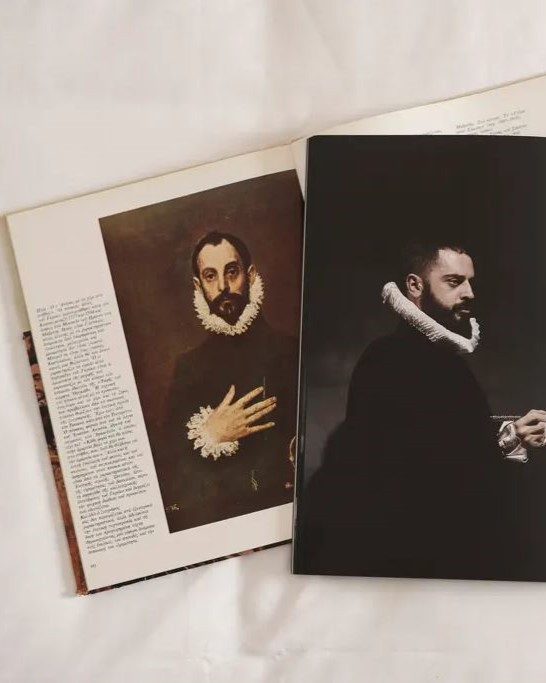 Libro de historia en Legacy Gastro Suites 