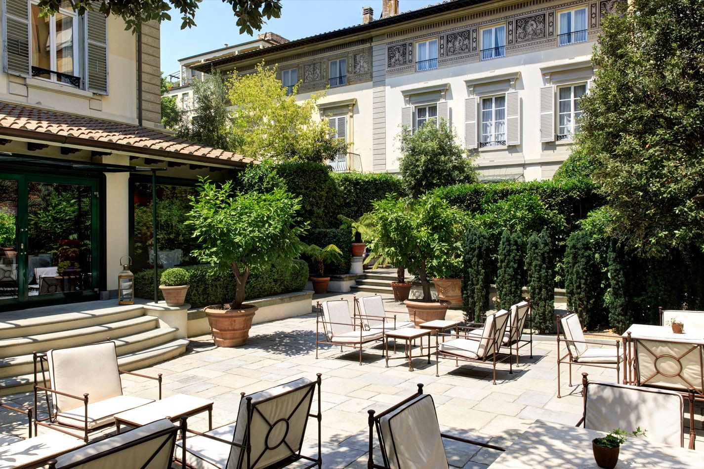 Exterior and gardens of hotel boutique Hotel Regency Firenze 