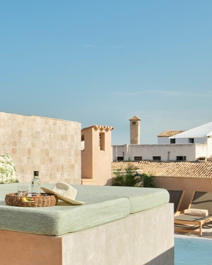 Rooftop pool at Antigua Palma Hotel 